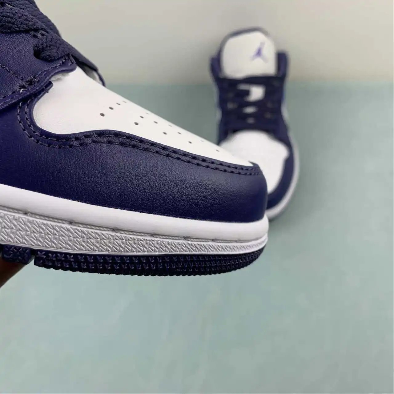 Air Jordan 1 Low 553558-515 7