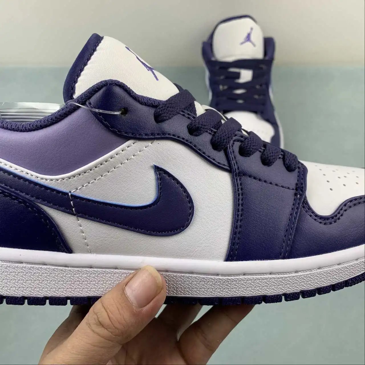 Air Jordan 1 Low 553558-515 9