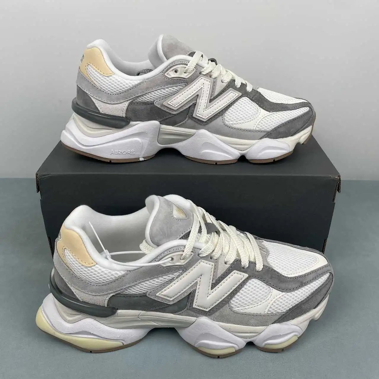 New Balance 9060 U9060AUB