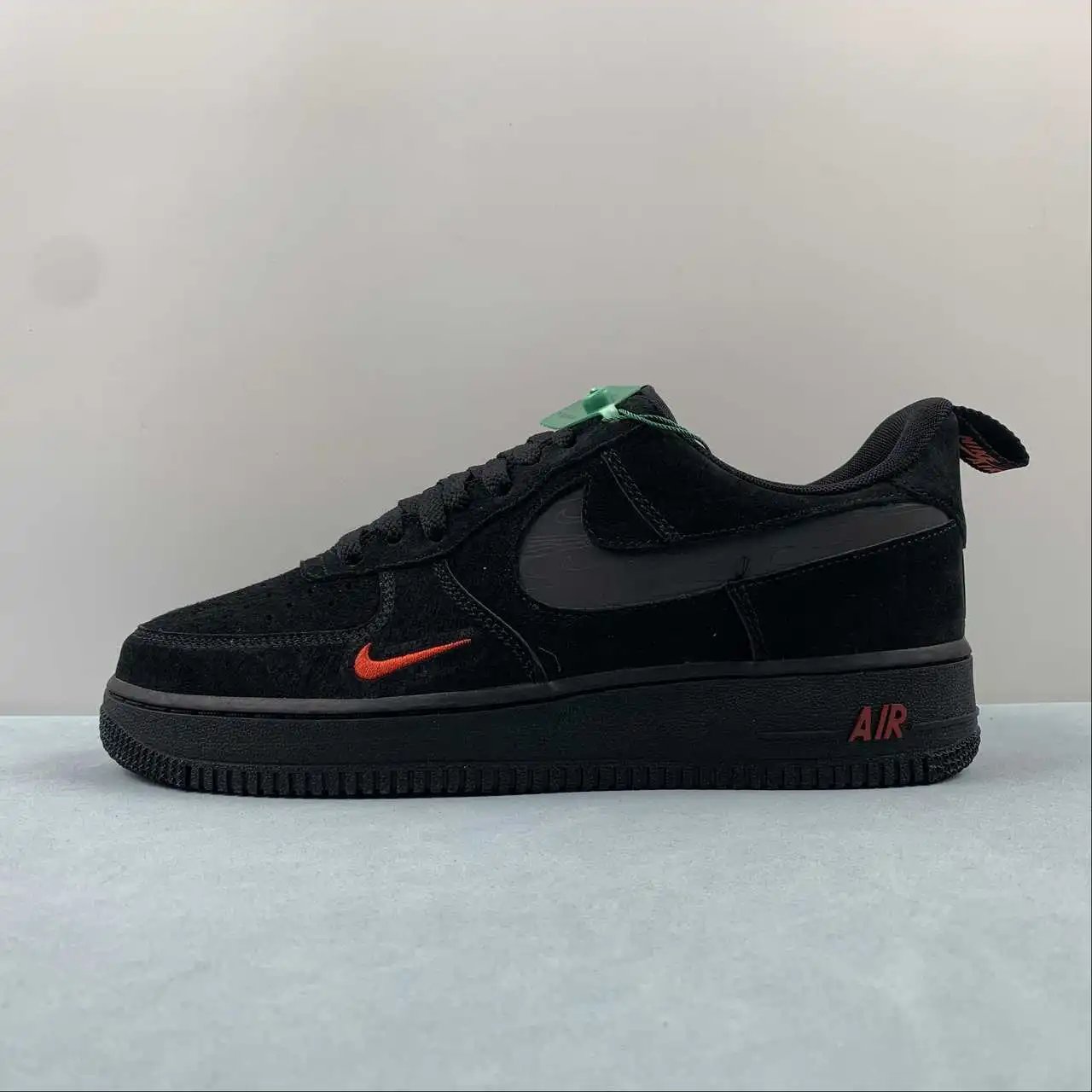 Nike Air Force 1 DZ4514-001 thumbnail 4