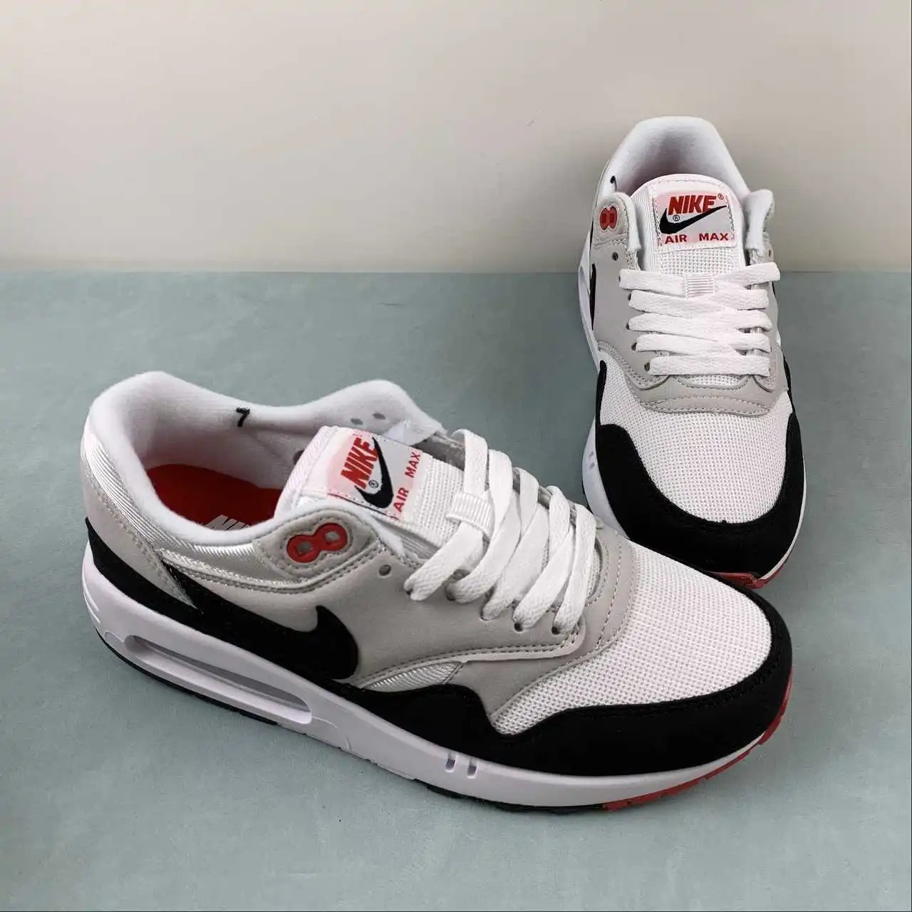 Nike Air Max1 DQ3989-101 thumbnail 2