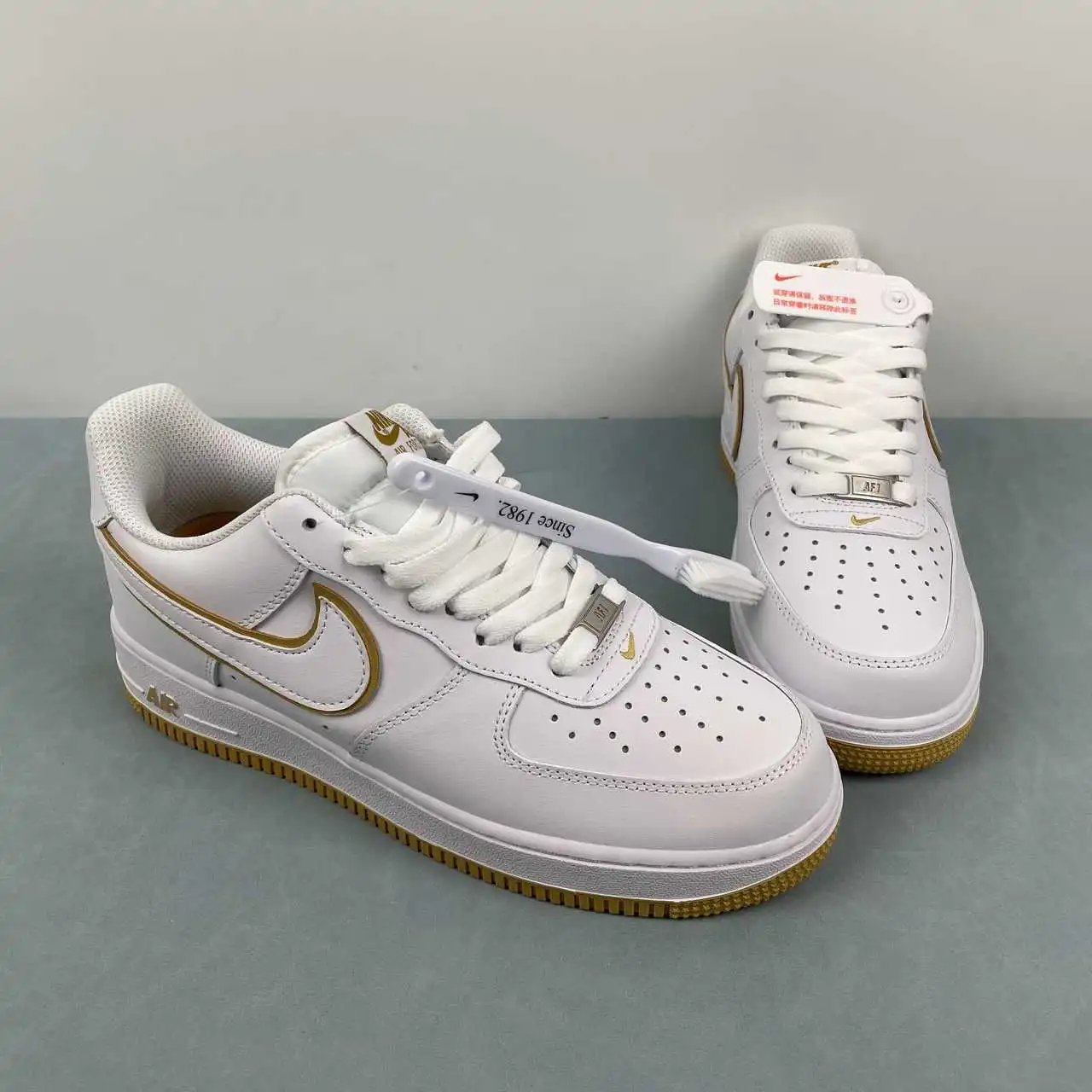 Nike Air Force 1 DV0788-104 thumbnail 2