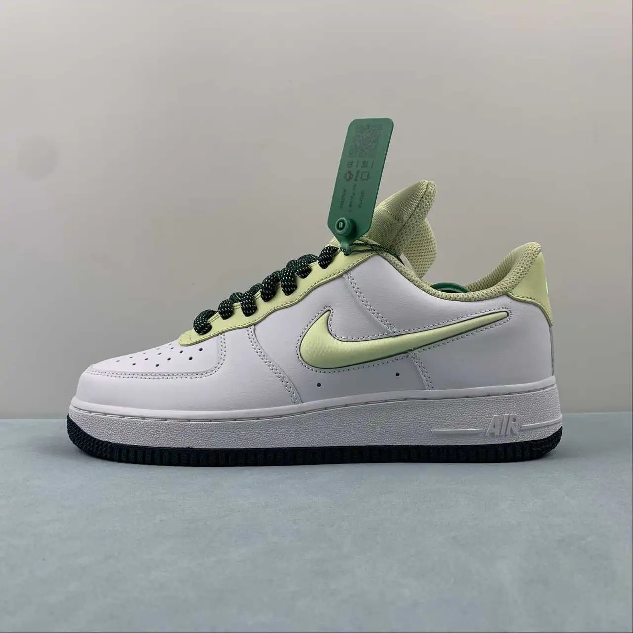 Nike Air Force 1 FB7402-100 thumbnail 4