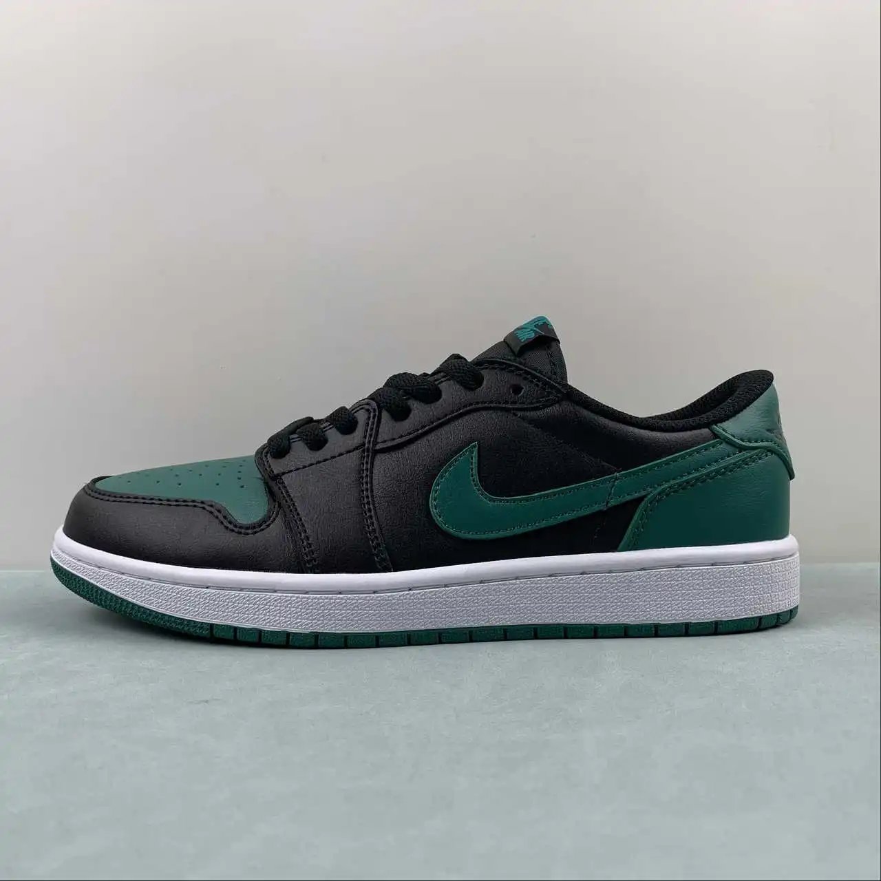 Air Jordan 1 Low CZ0775-036 5