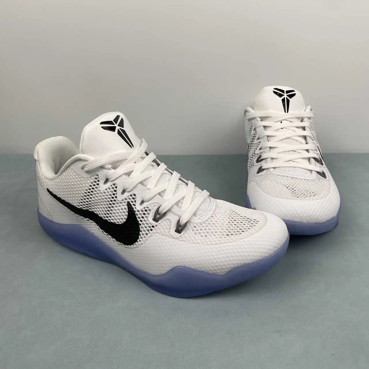 Nike Kobe 836183-100 thumbnail 2