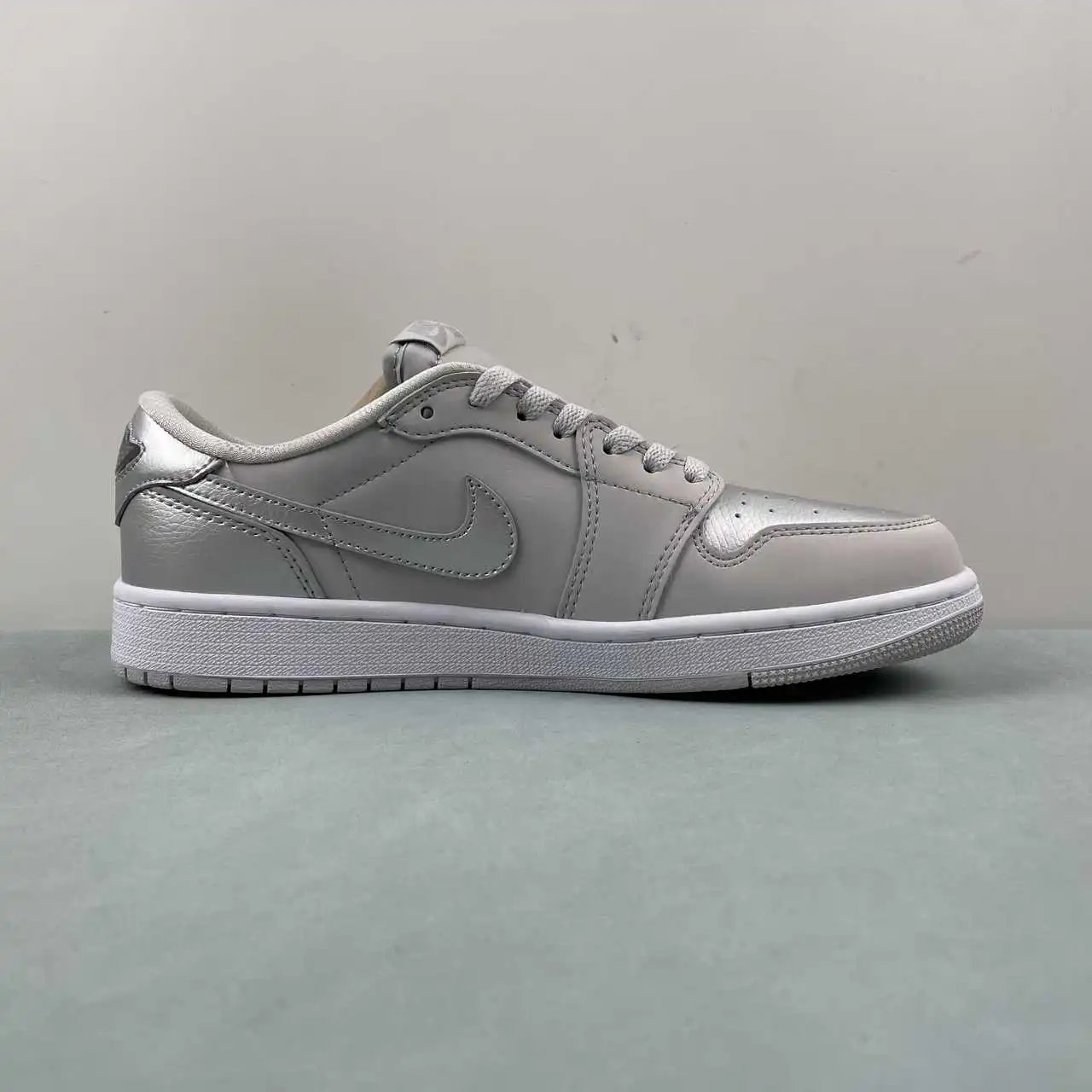 Air Jordan 1 Low CZ0790-002 6