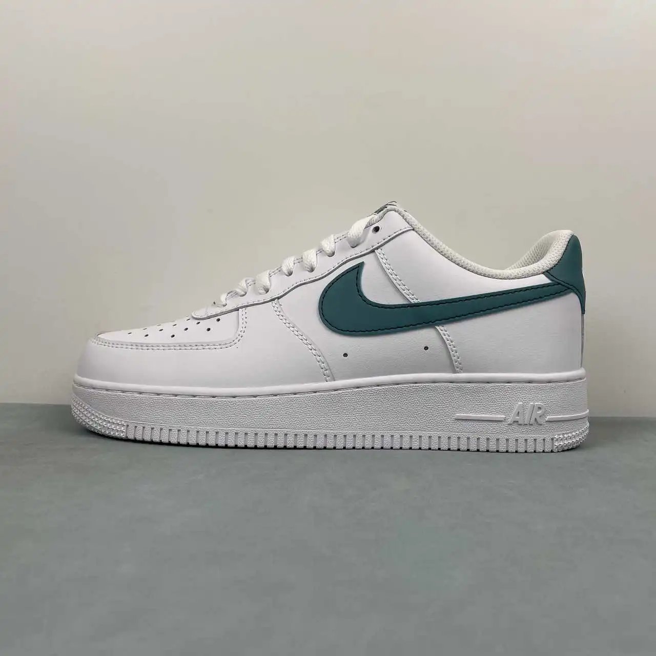 Nike Air Force 1 FJ4146-114 thumbnail 4