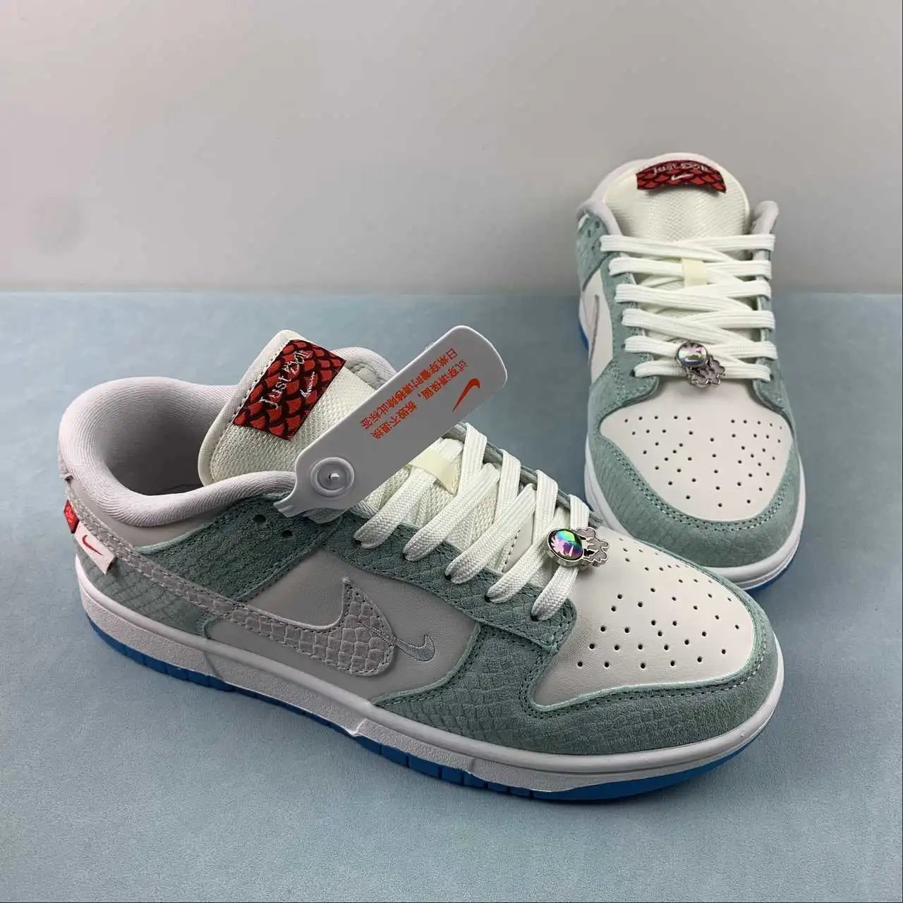 Nike Dunk Low FZ5065-111 thumbnail 2