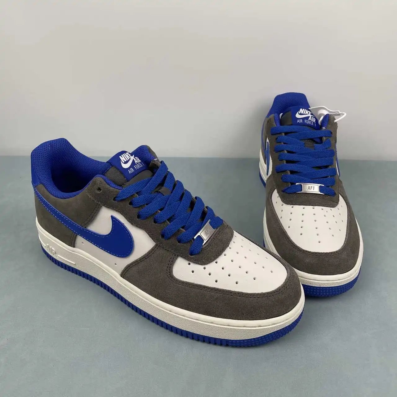 Nike Air Force 1 FQ8714-200 thumbnail 2