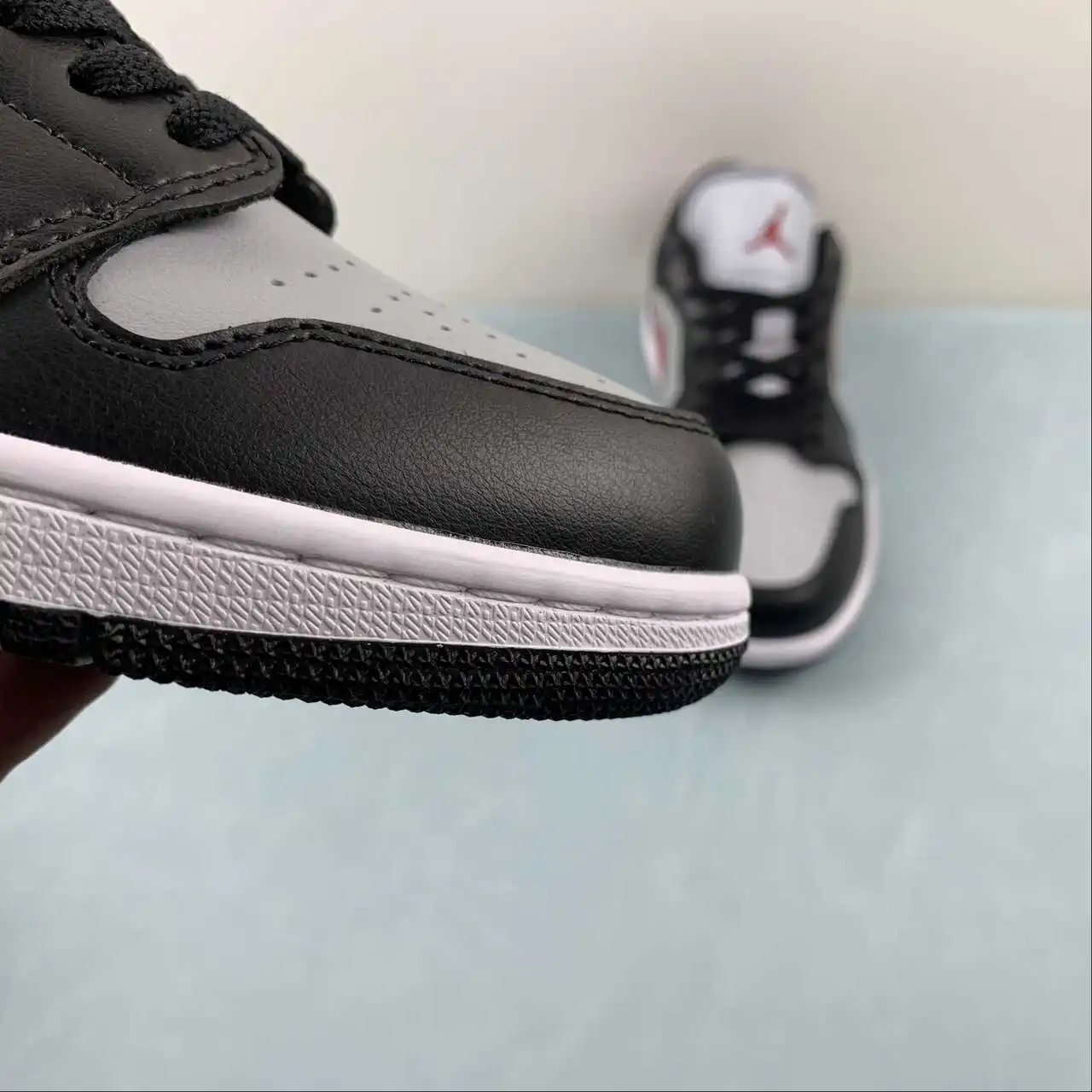 Air Jordan 1 Low DC0774-062 7