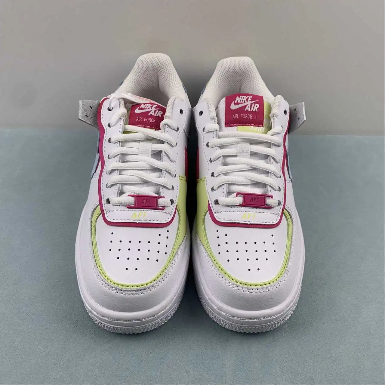 Nike Air Force 1 FQ8885-100 thumbnail 3