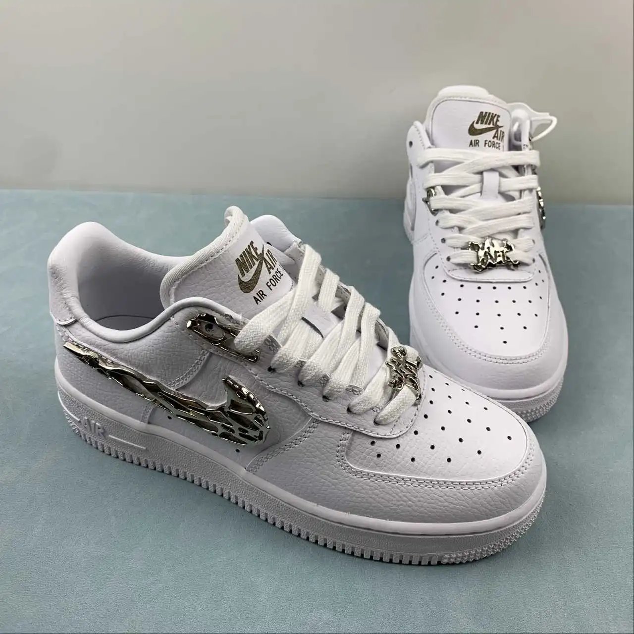 Nike Air Force 1 FV3616-101 thumbnail 2