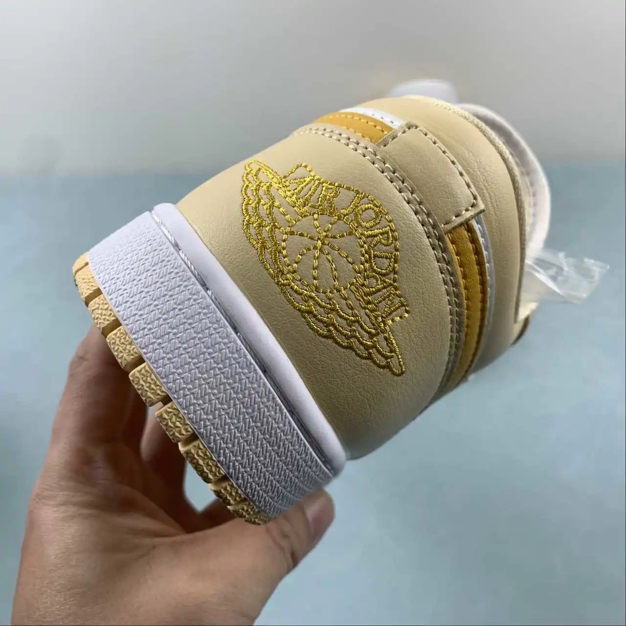 Air Jordan 1 Low DC0774-170 10