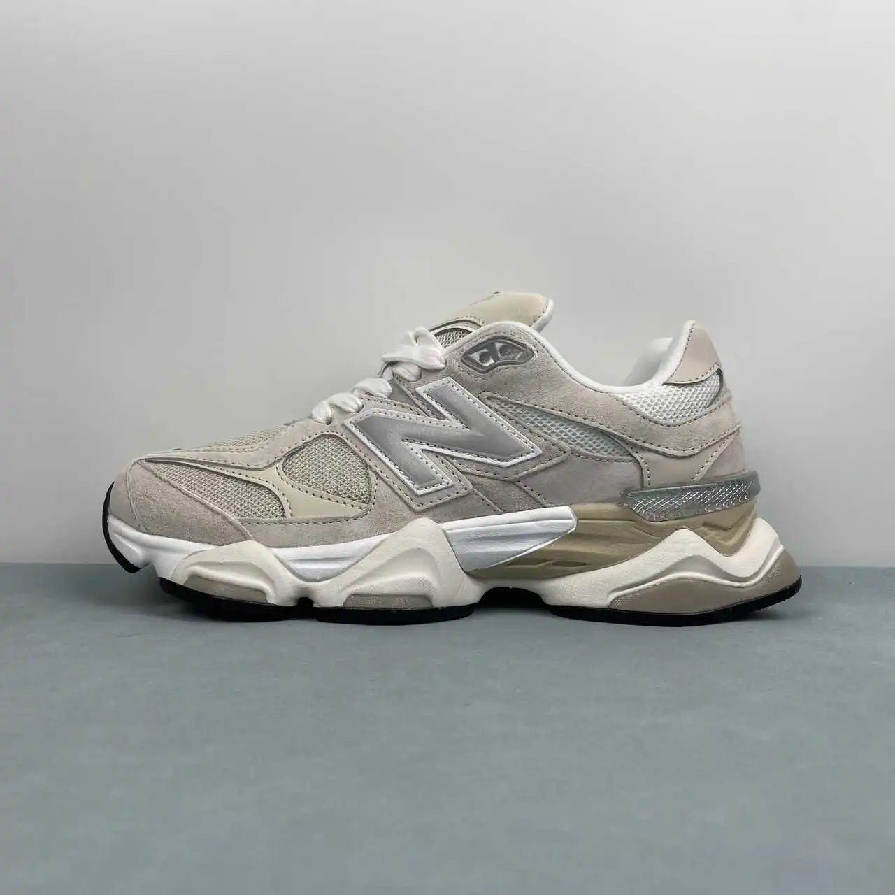 New Balance 9060 U9060WHT thumbnail 4