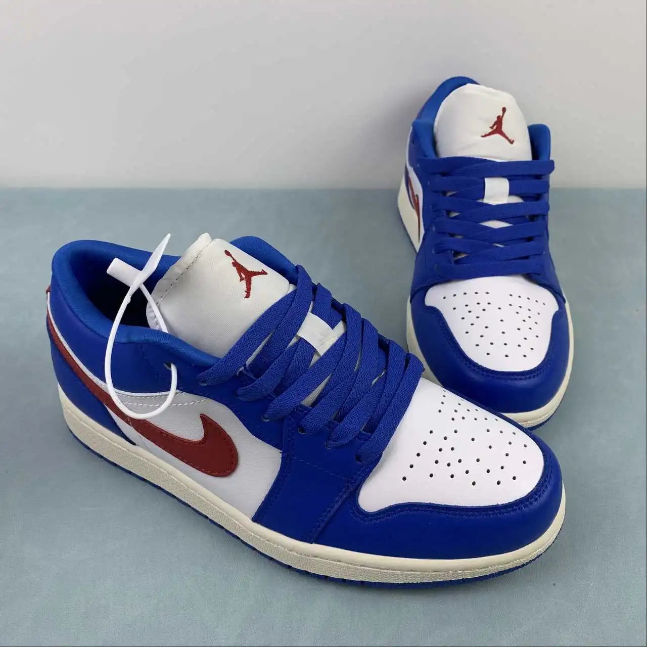 Air Jordan 1 Low DC0774-416 thumbnail 2