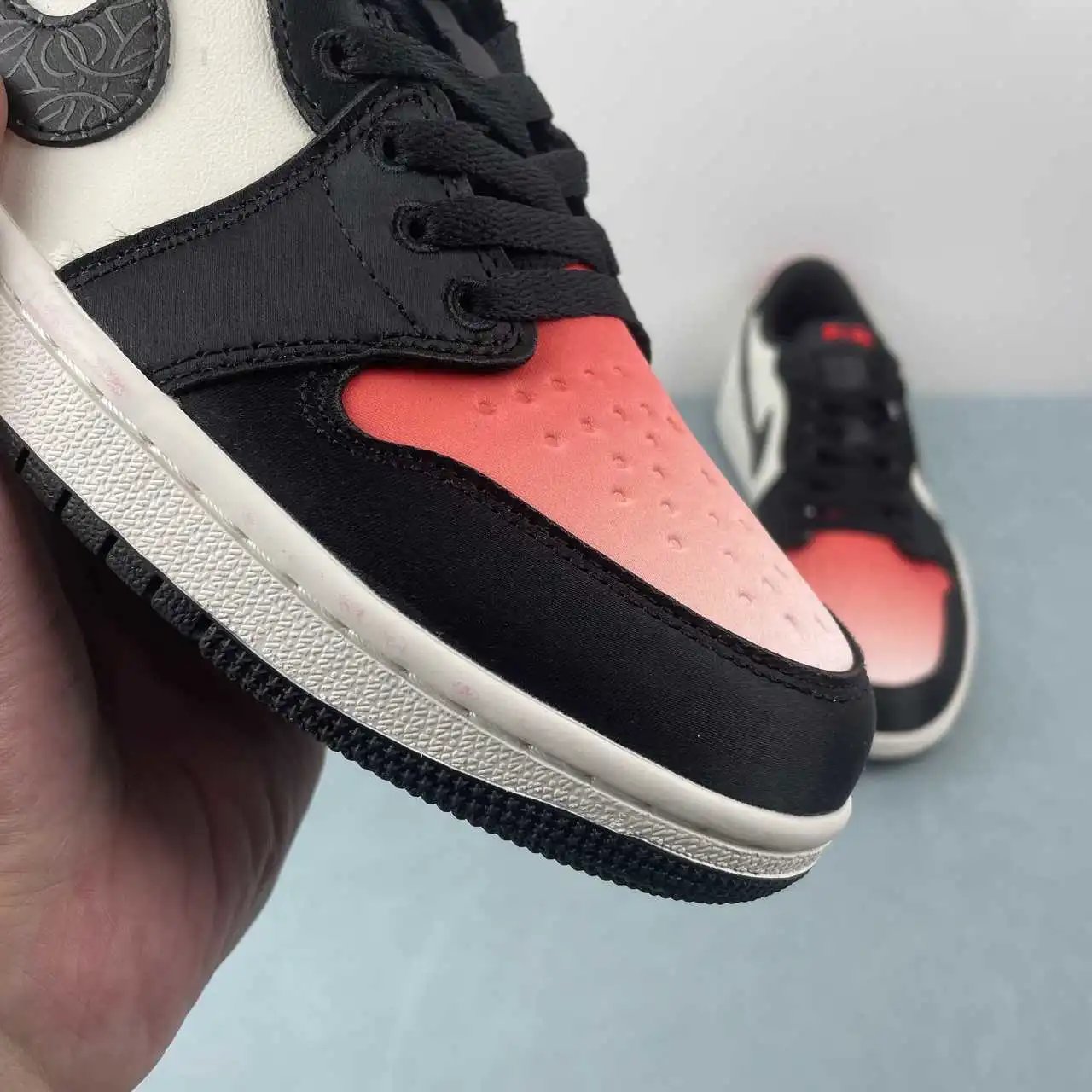 Air Jordan 1 Low HF8828-100 7