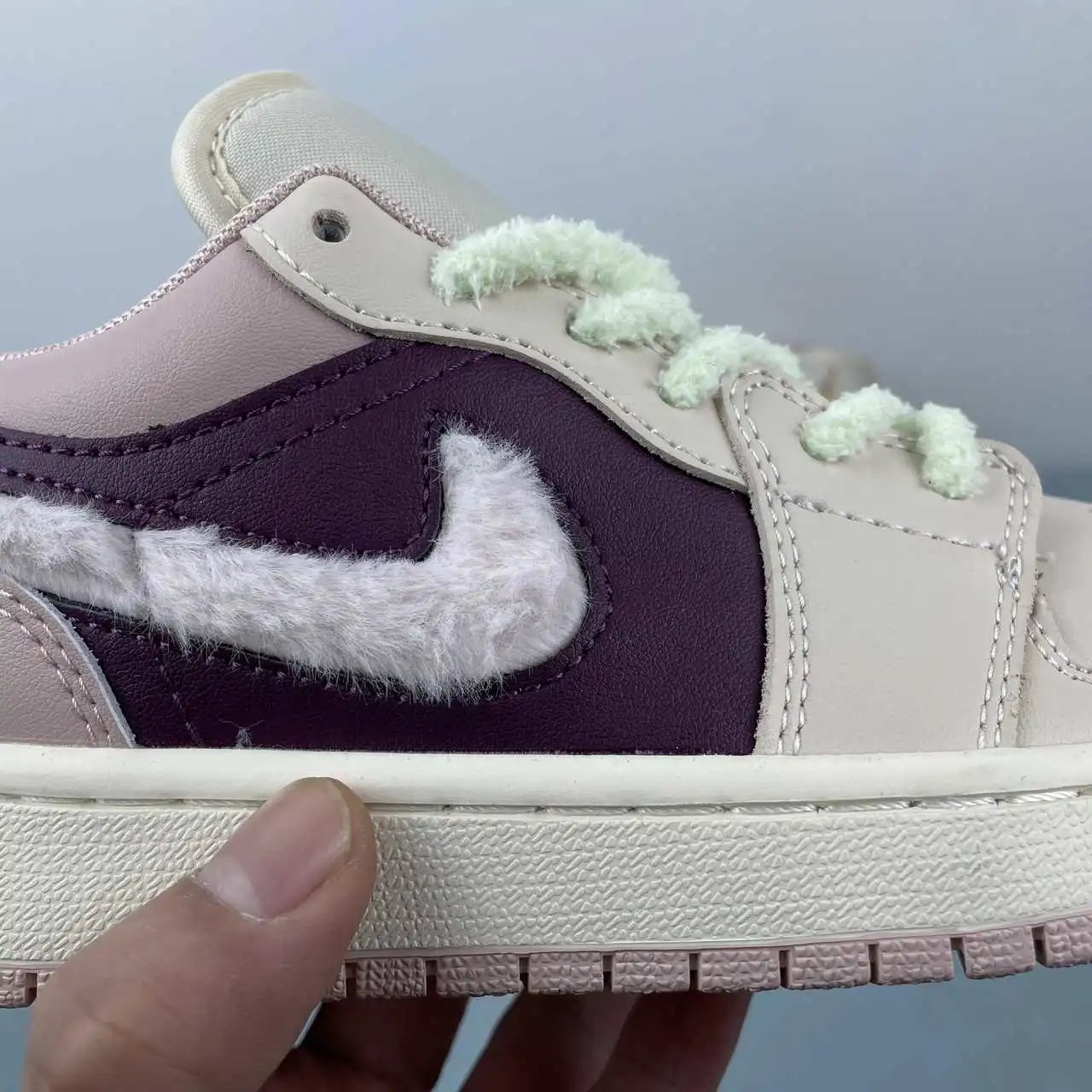 Air Jordan 1 Low Fz3928-200 9