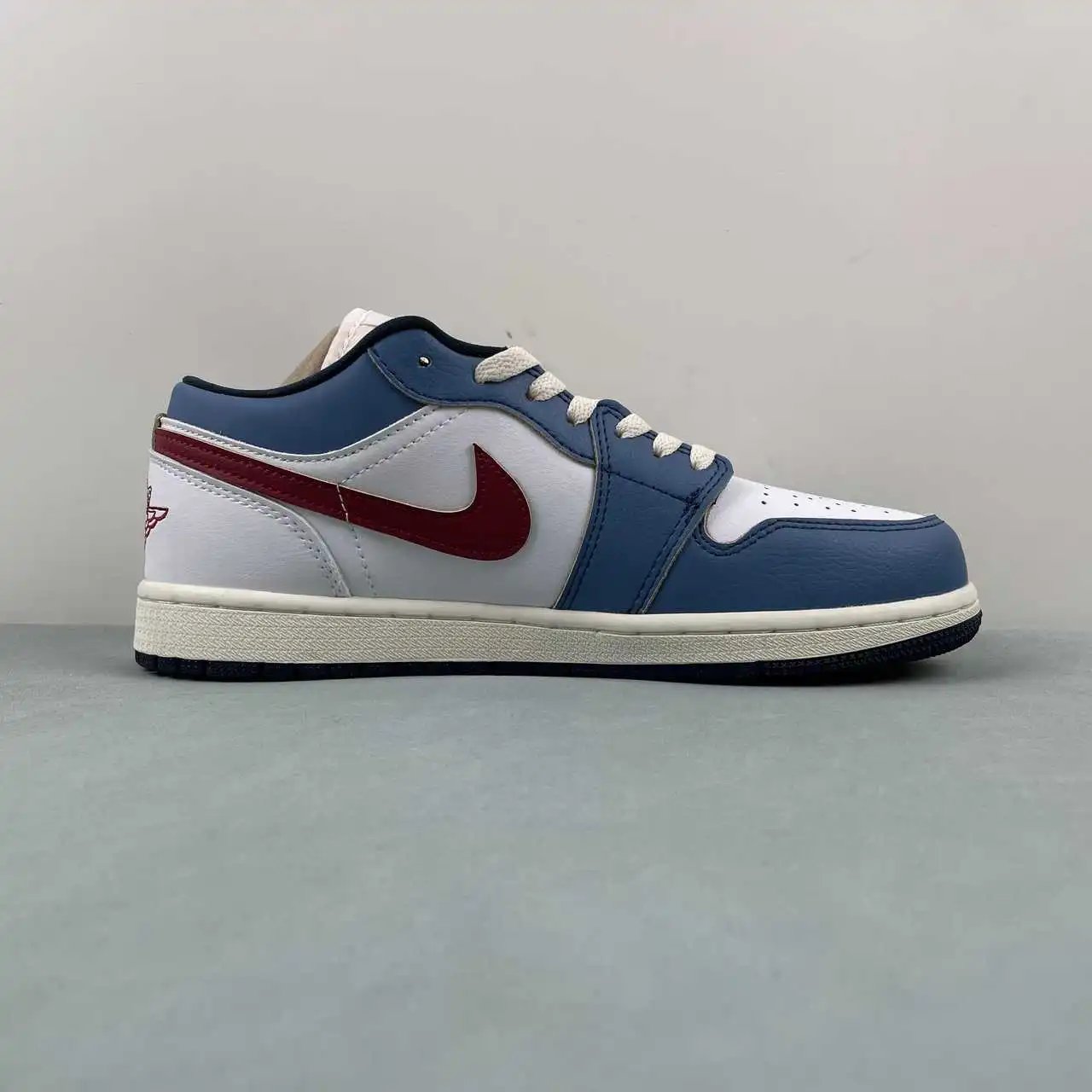 Air Jordan 1 Low HM3711-144 6