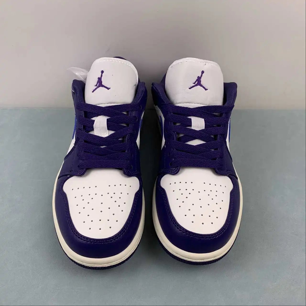 Air Jordan 1 Low DC0774-502 thumbnail 3