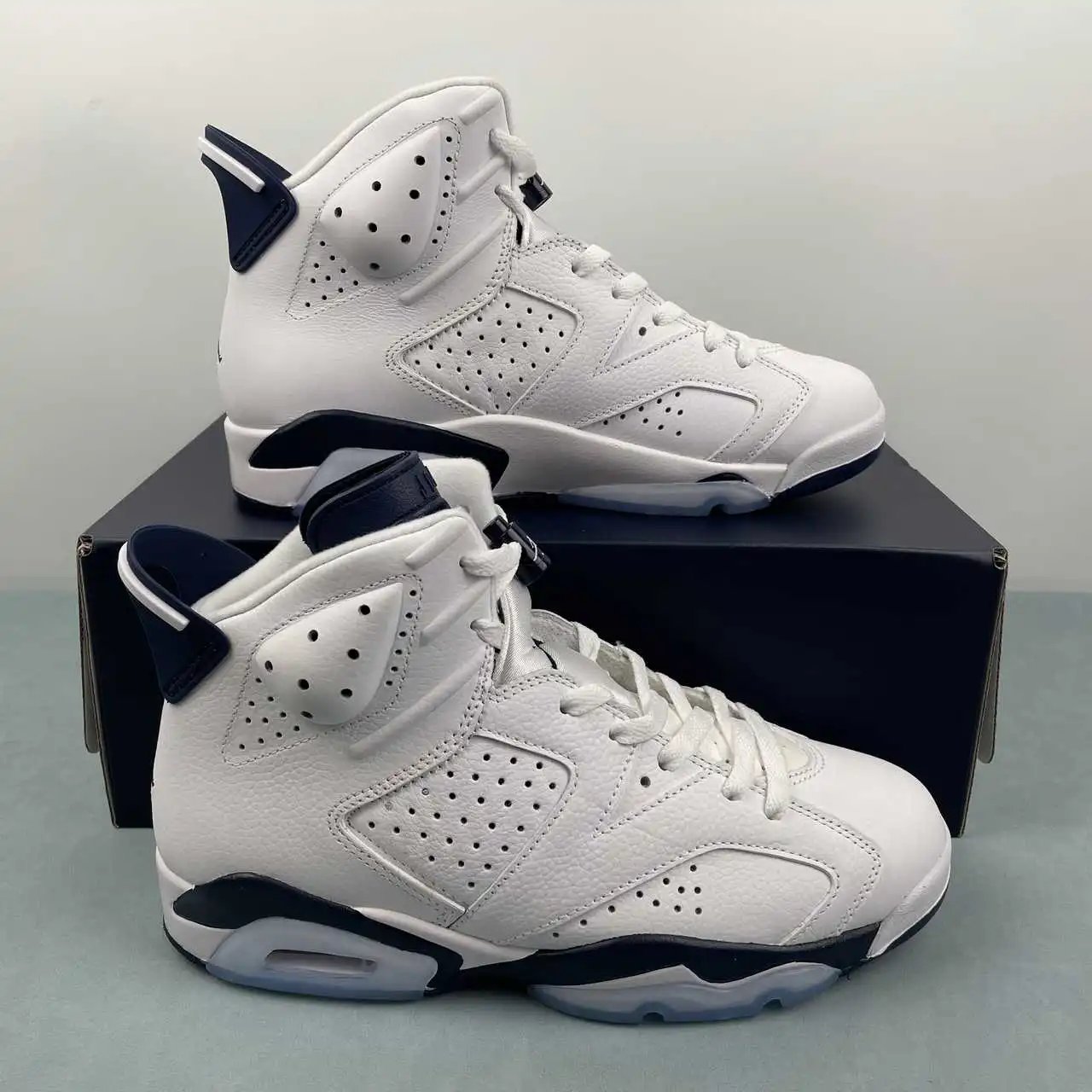 AJ6 Midnight Navy – CT8529-141