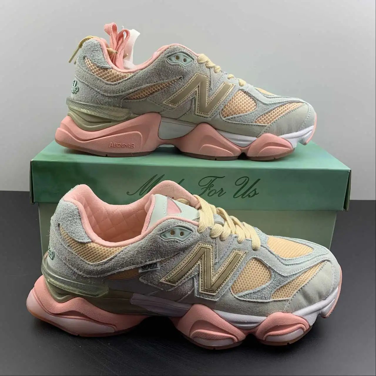 New Balance 9060 U9060JG1