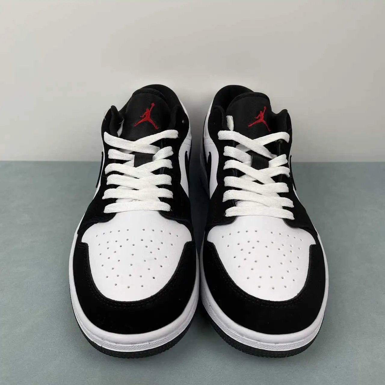 Air Jordan 1 Low HF3188-106 thumbnail 3