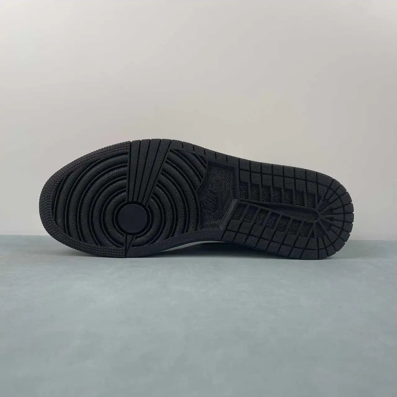 Air Jordan 1 Low HF8828-100 11