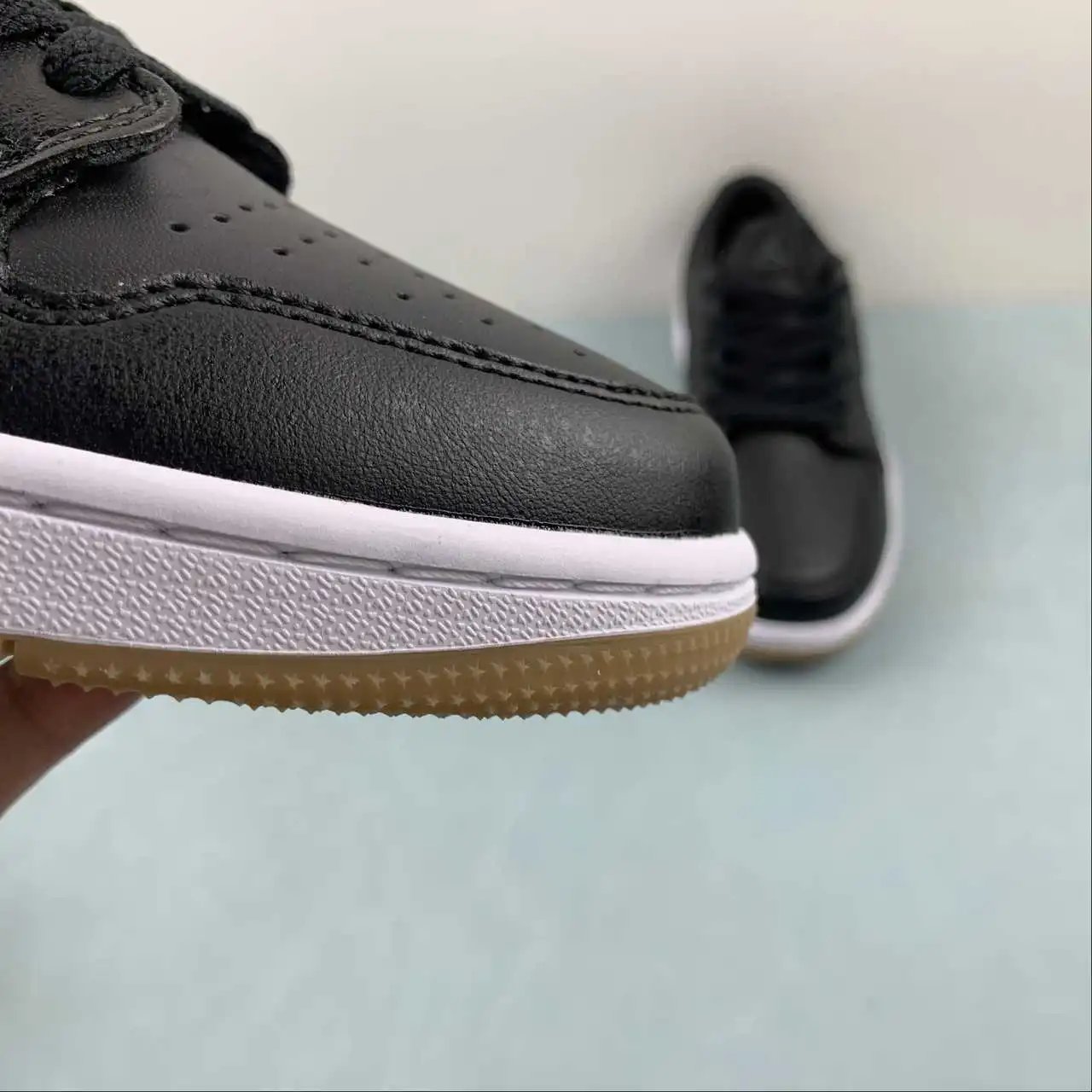 Air Jordan 1 Low DD9315-005 7