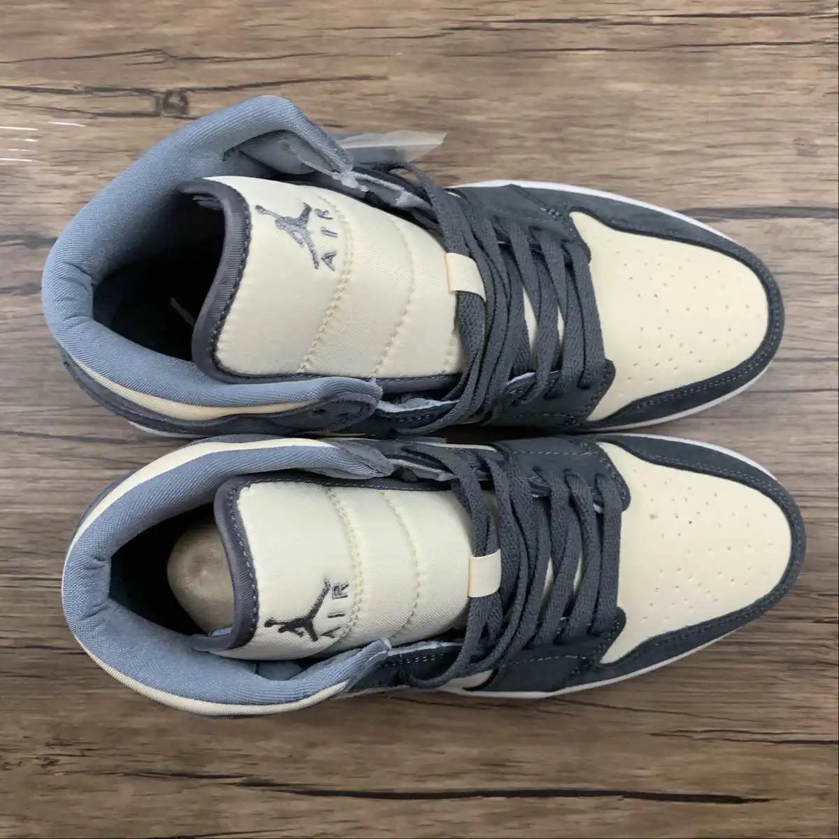 AJ1 Mid Off-White Grey – DN4281-100 thumbnail 4