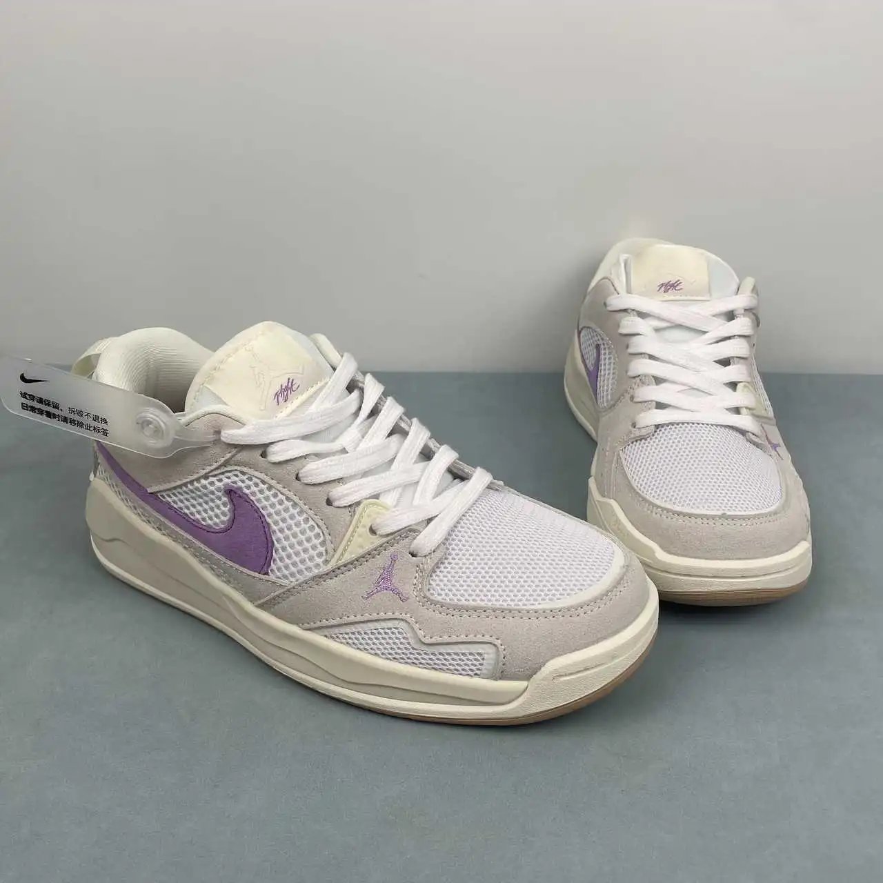 Air Jordan CMFT Era HQ0506-105 thumbnail 2