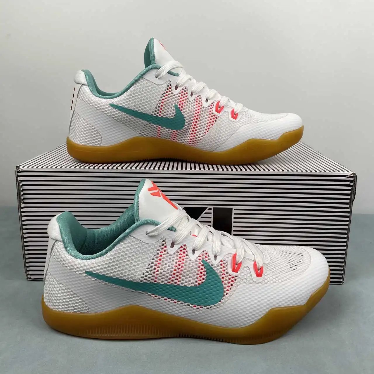 Nike Kobe 836184-103