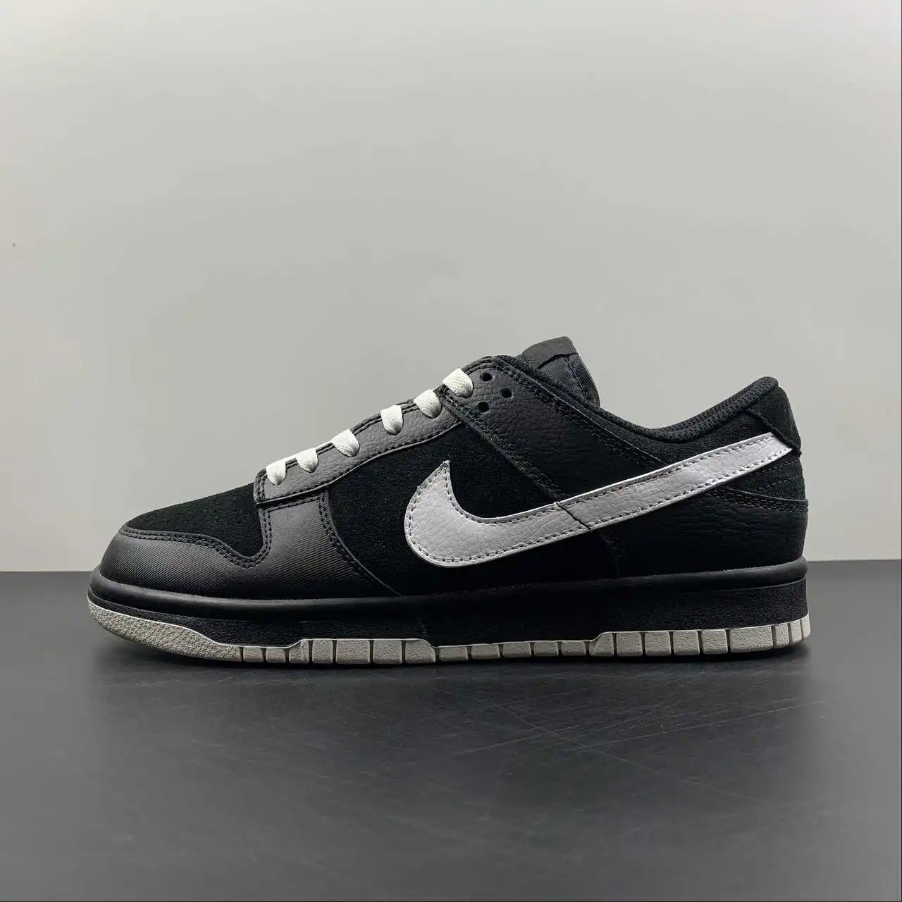 Nike Dunk Low 318020-013 thumbnail 4