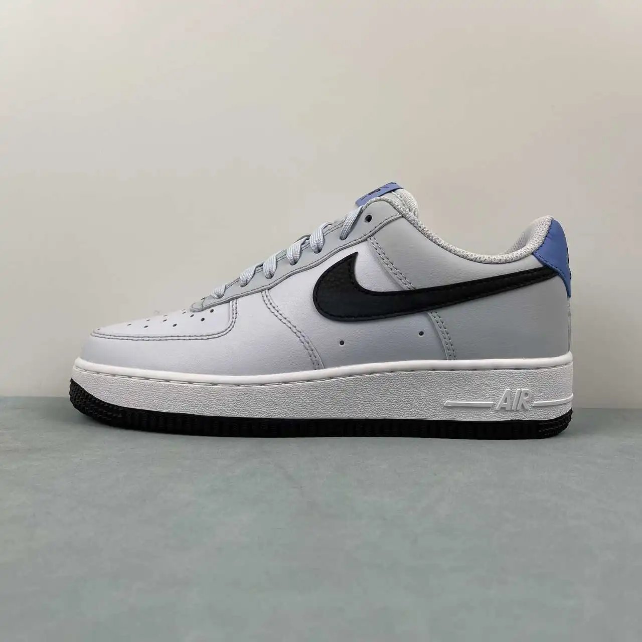 Nike Air Force 1 FV5948-003 thumbnail 4
