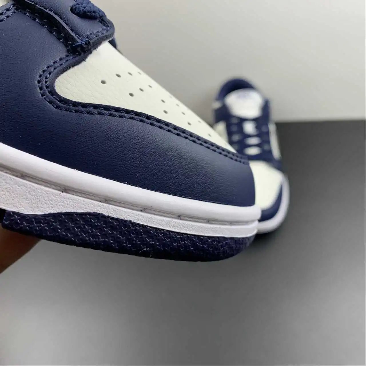 Nike Dunk Low FD9746-400 7