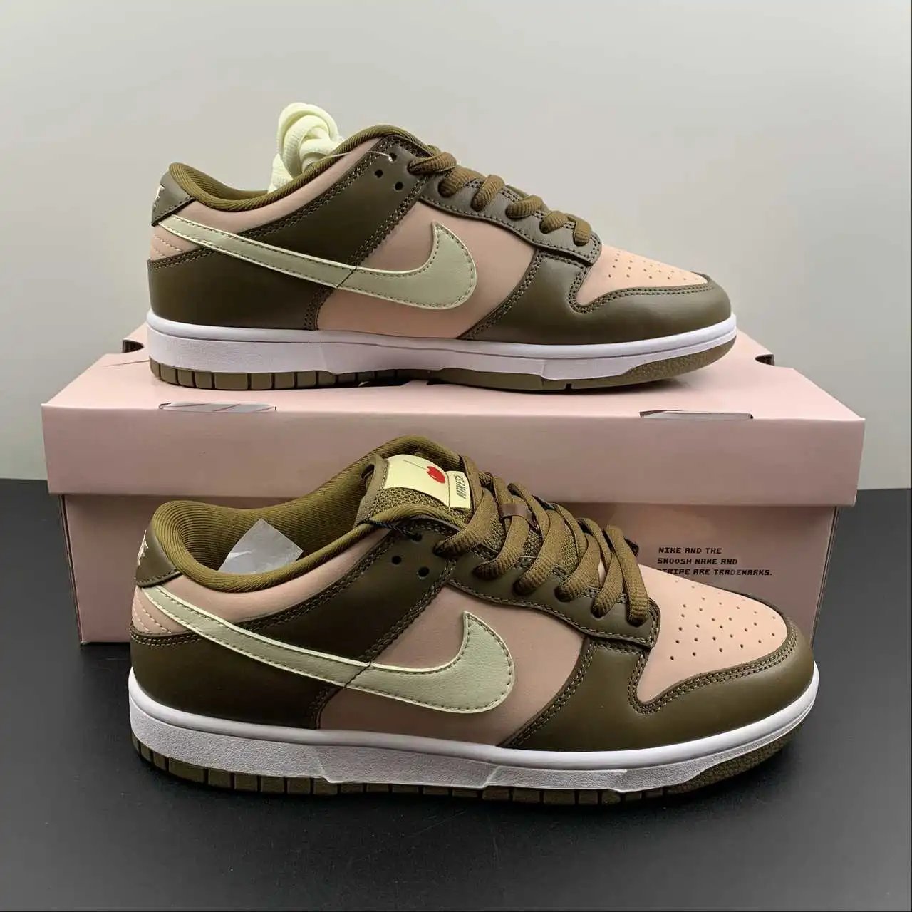 Nike Dunk Low 304292-671