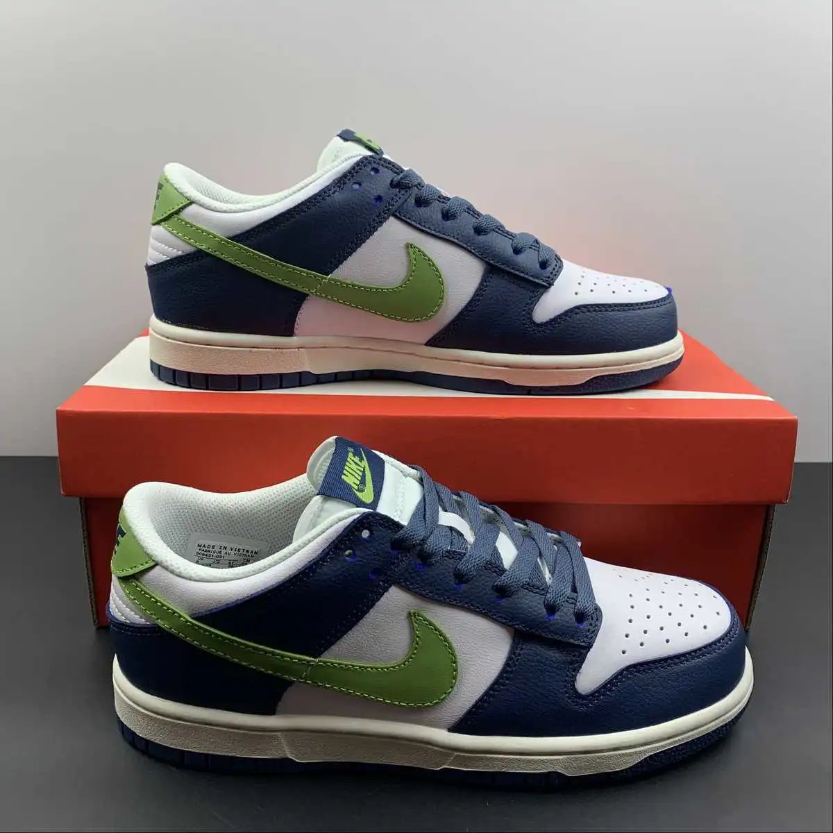 Nike Dunk Low 309431-031 1
