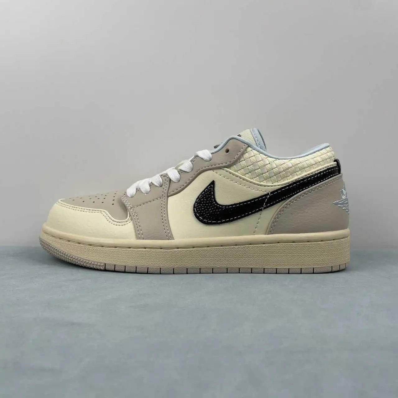 Air Jordan 1 Low HQ3440-101 5