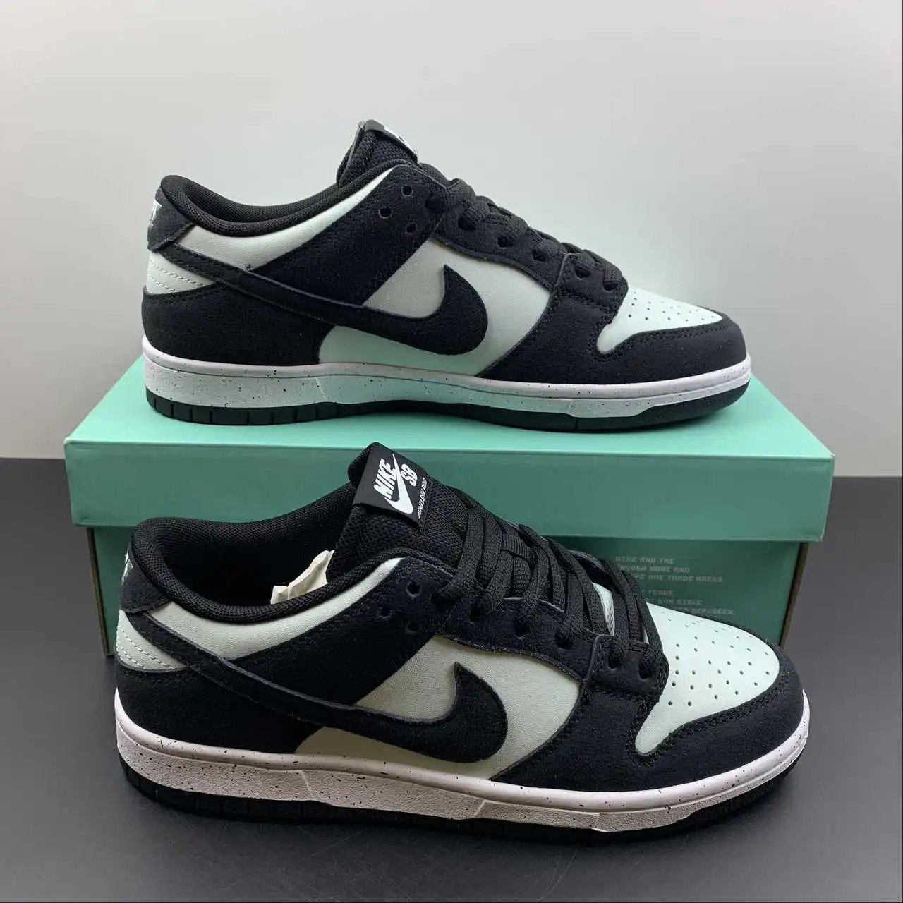 Nike Dunk Low 854866-003