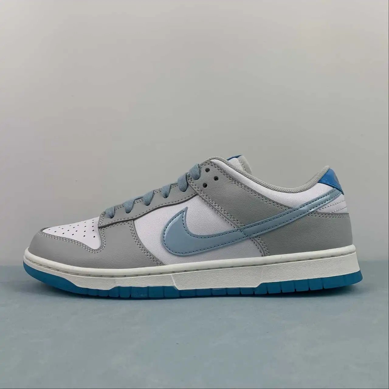 Nike Dunk Low FN3433-141 thumbnail 4
