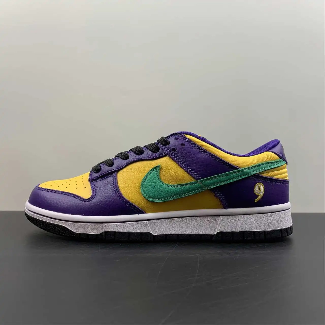 Nike Dunk Low DO9581-500 thumbnail 4