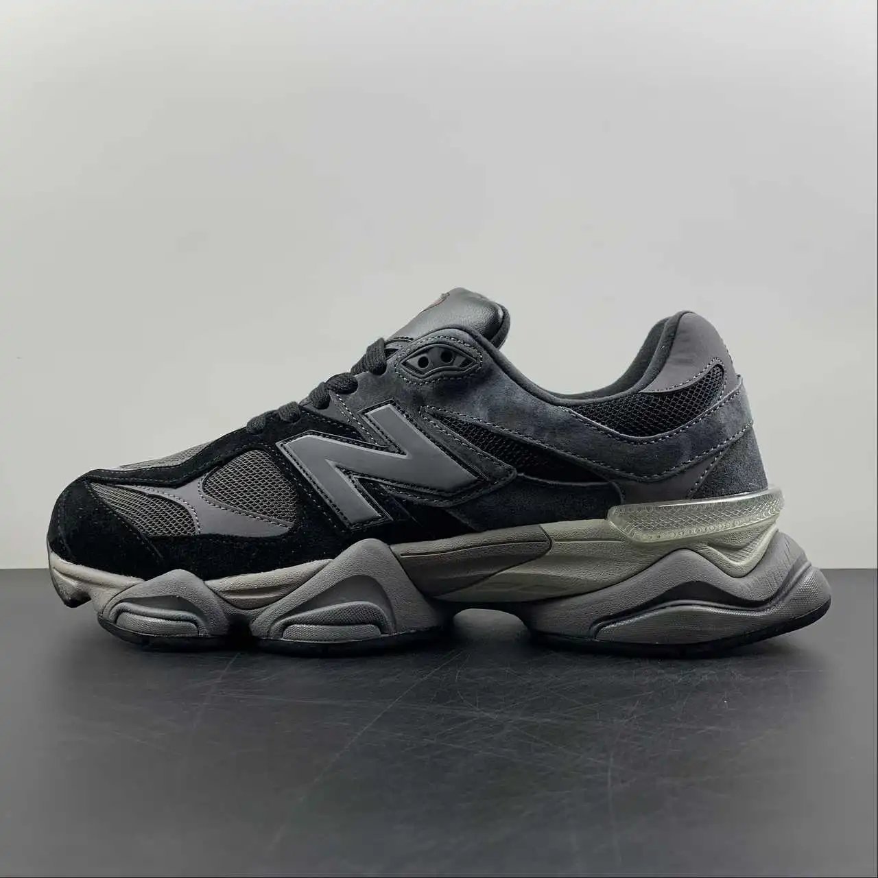 New Balance 9060 U9060BLK thumbnail 4