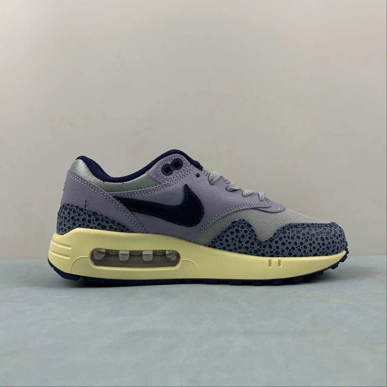 Nike Air Max1 DV7525-001 thumbnail 4