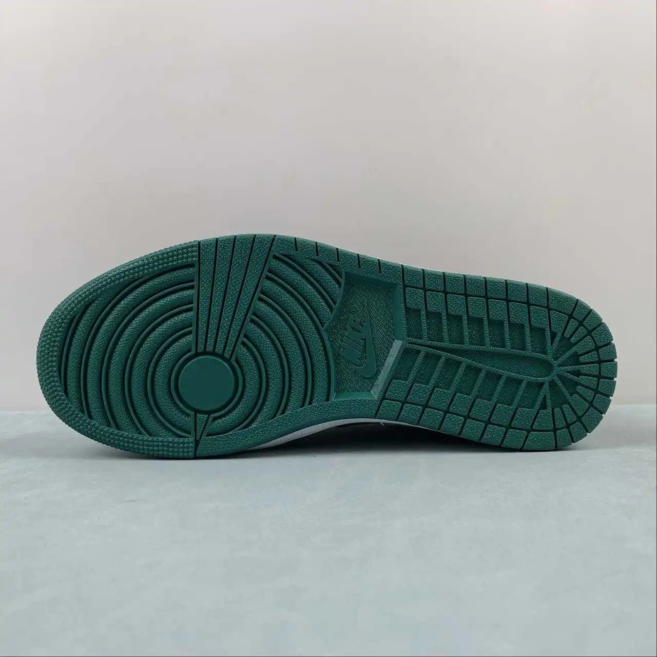 Air Jordan 1 Low CZ0775-036 11