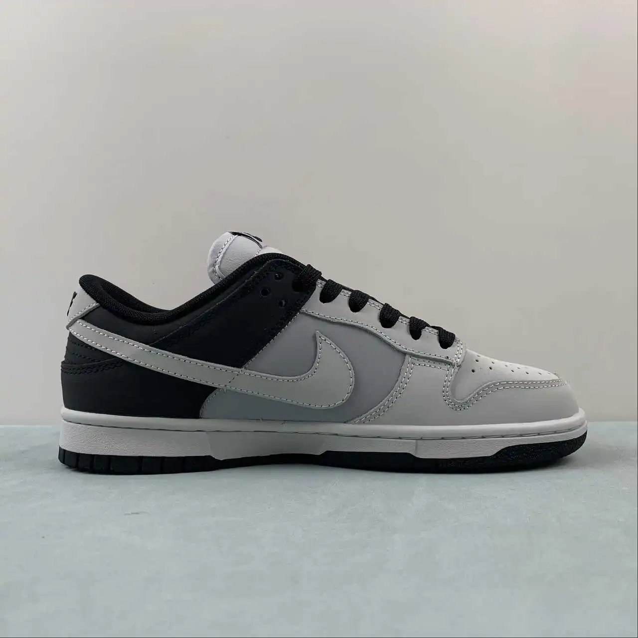 Nike Dunk Low 304714-012 5