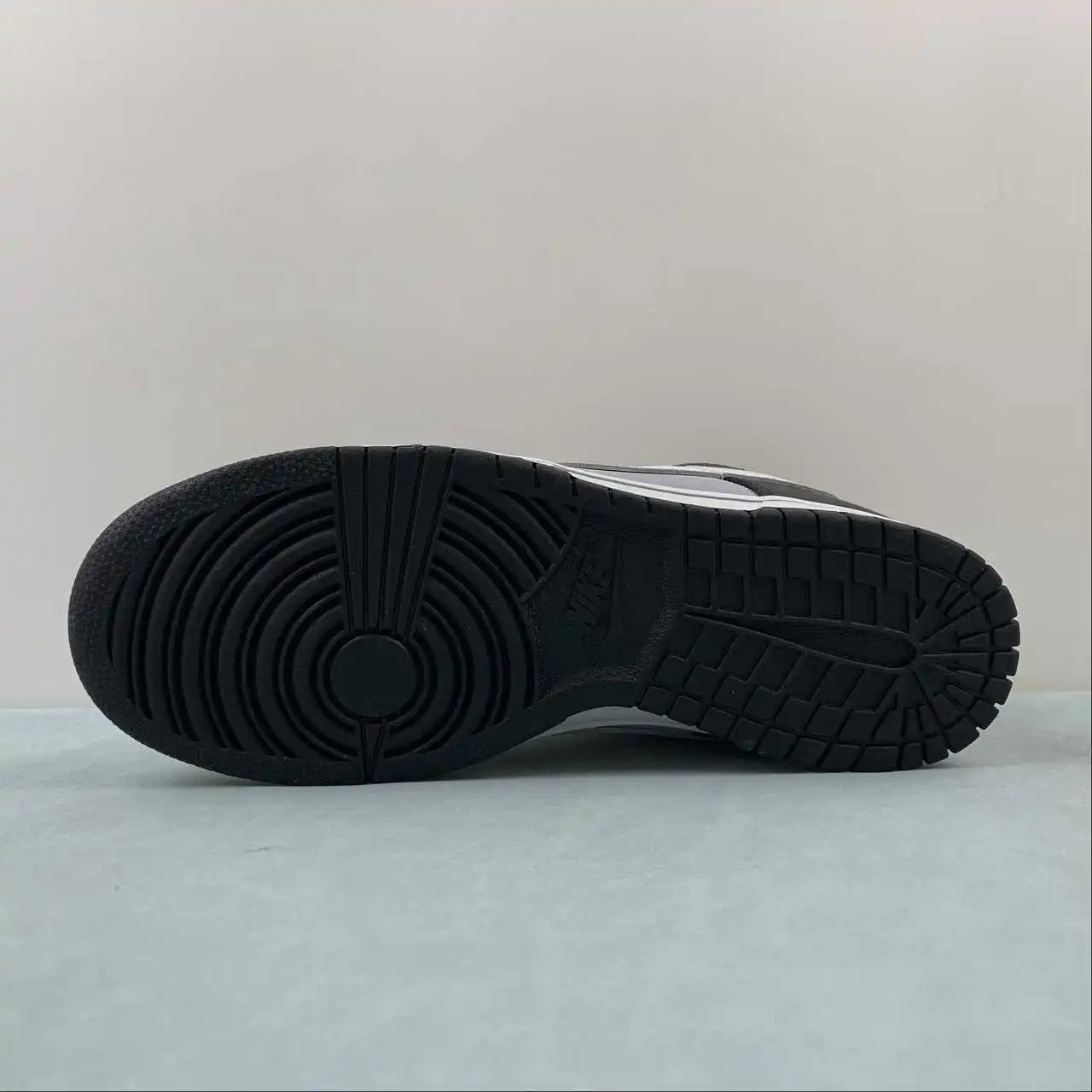 Nike Dunk Low 304714-012 12