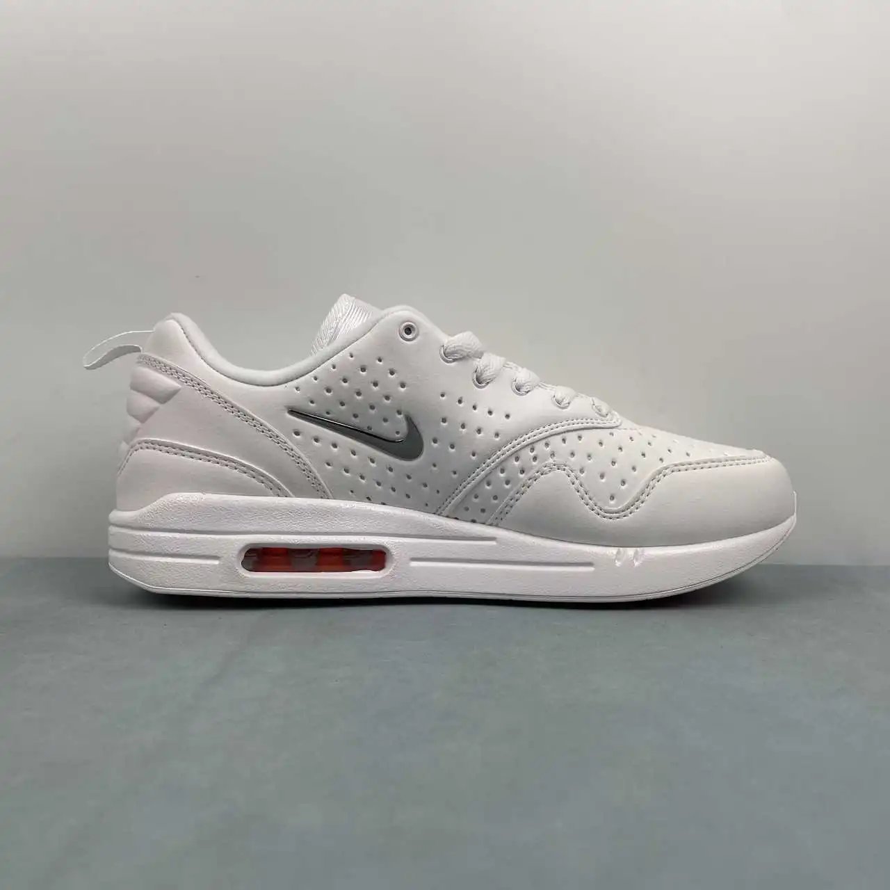 Nike Air Max1 HQ4310-100 thumbnail 4
