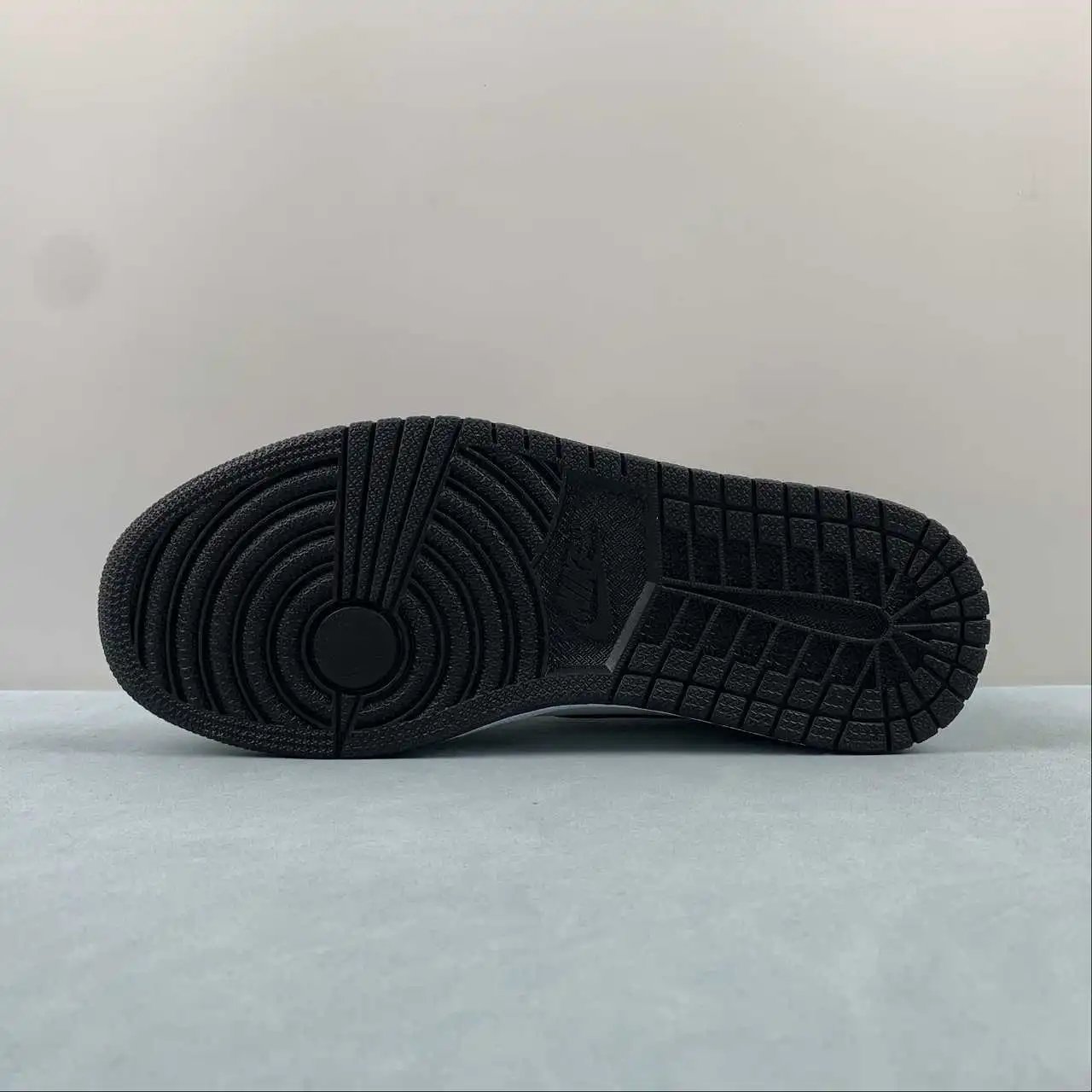 Air Jordan 1 Low CZ0790-110 11