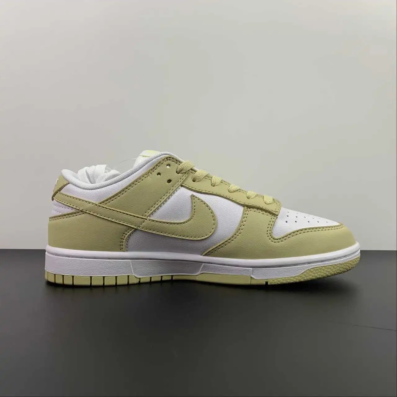 Nike Dunk Low DV0833-100 5