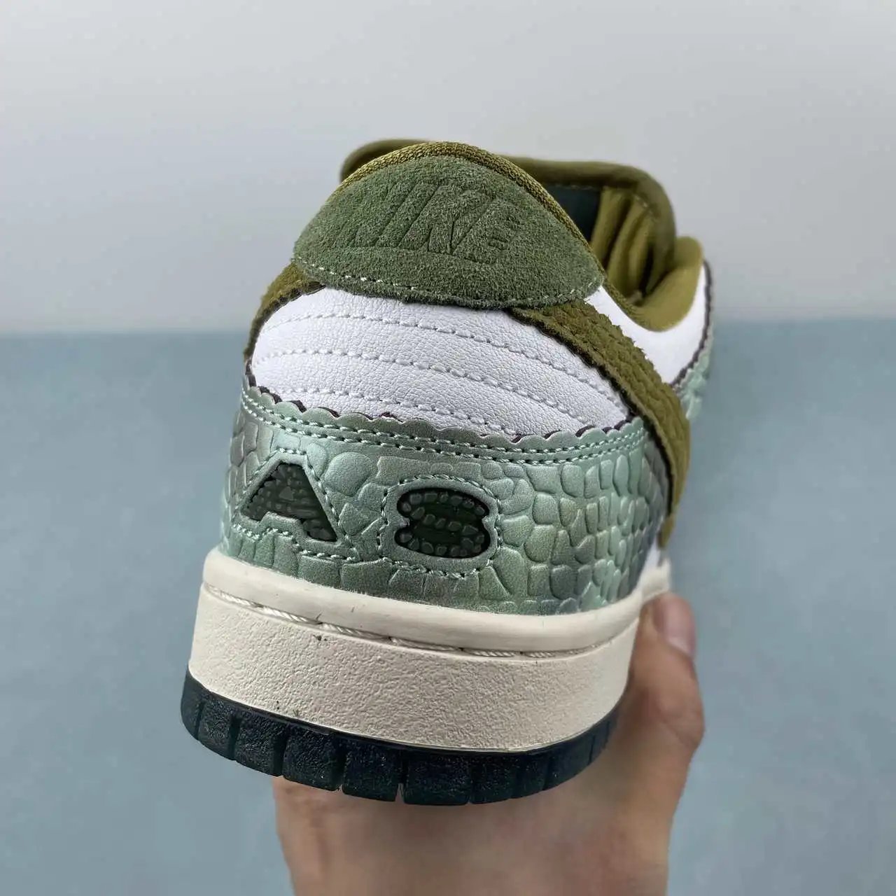 Nike Dunk Low HJ3386-300 10