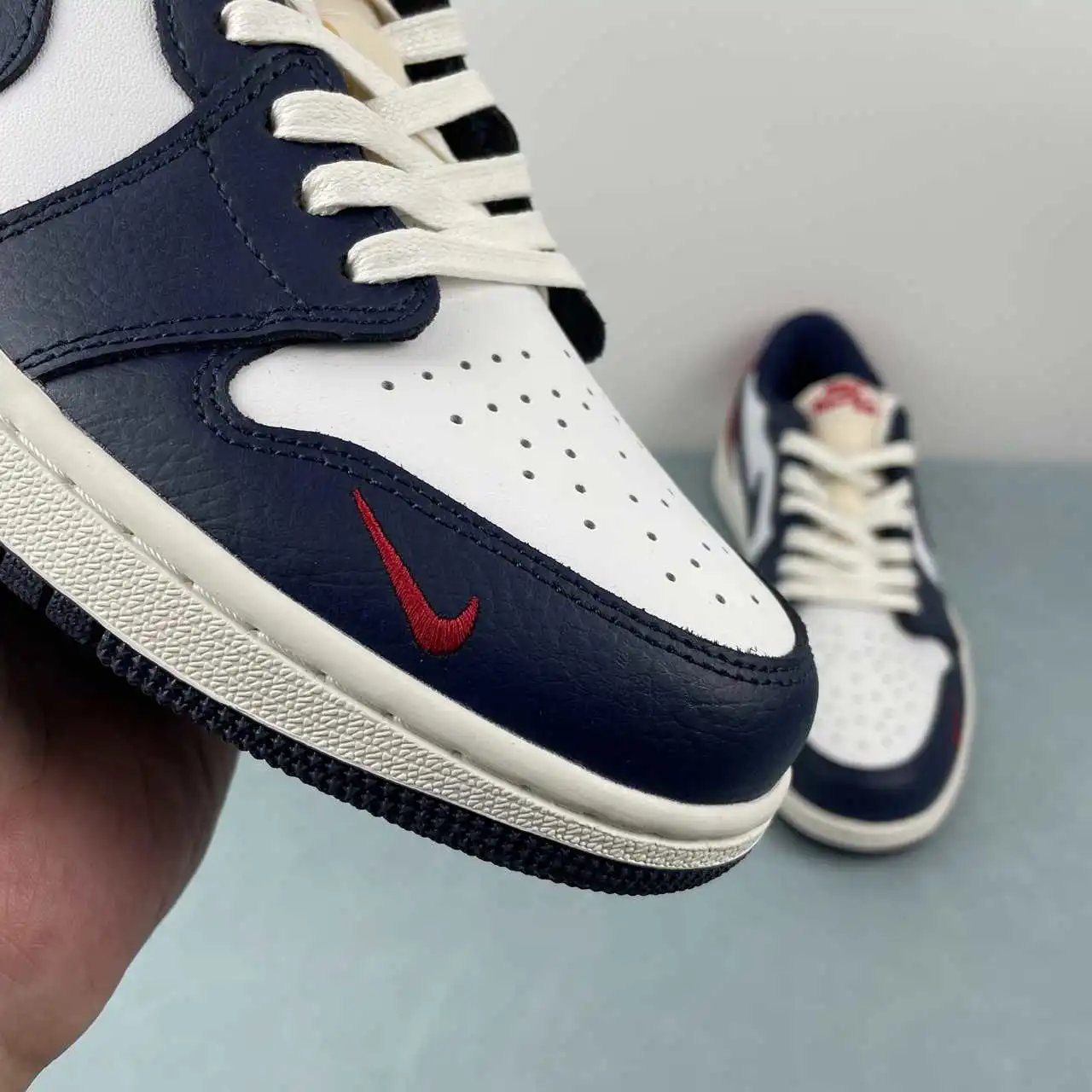 Air Jordan 1 Low HQ2993-100 7